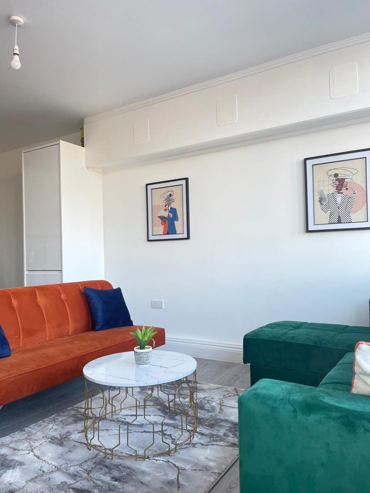 1 Bedroom Apartment - Flitwick - Contractor Friendly - Tourist Ready - Full Kitchen - Wifi - Smart Tv - Sofa Bed - Free Parking - Ideal For Short Or Long Stays ภายนอก รูปภาพ