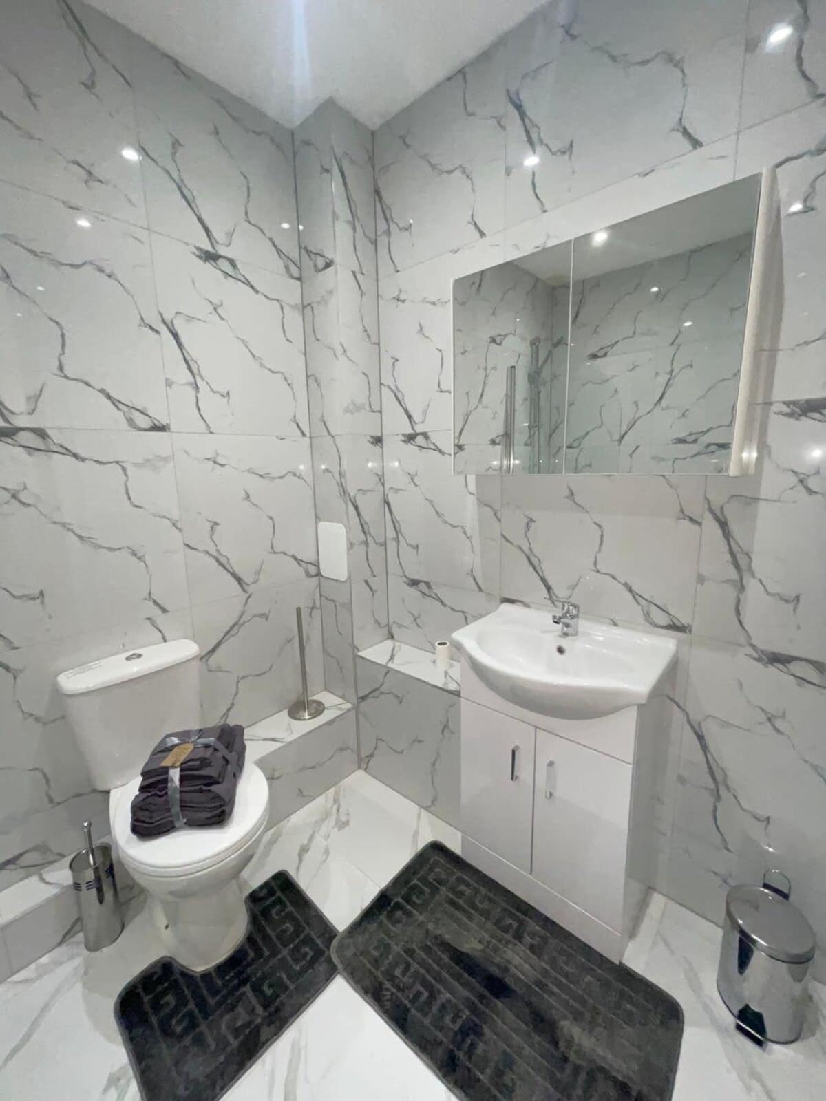 1 Bedroom Apartment - Flitwick - Contractor Friendly - Tourist Ready - Full Kitchen - Wifi - Smart Tv - Sofa Bed - Free Parking - Ideal For Short Or Long Stays ภายนอก รูปภาพ